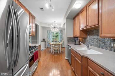 11233 Wortham Crest Cir, Manassas, VA 20109 - photo 3