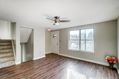 811 Coral Tree Ct, Columbus, OH 43228 - photo 5