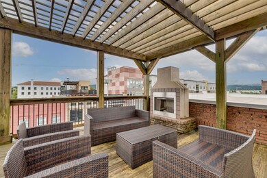 55 E Main St apt 207-32