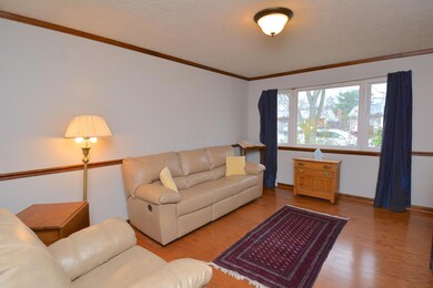 5009 Comstock Dr, Columbus, OH 43232 - photo 2