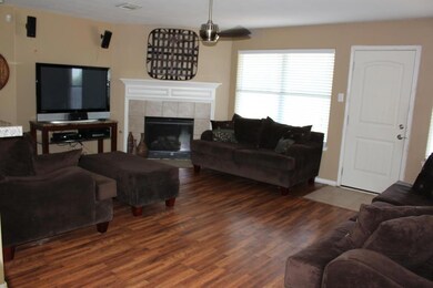 5505 Jefferson St, Pearland, TX 77584 - photo 3