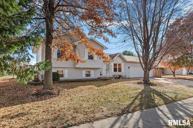 550 S 1st St, Sherman, IL 62684 - photo 3