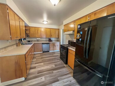 2210 37th Ave, Longview, WA 98632 - photo 6