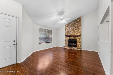 6624 Wellington Place Ln, Jacksonville, FL 32216 - photo 5