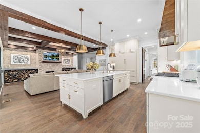 Kitchen overlooking Family Room