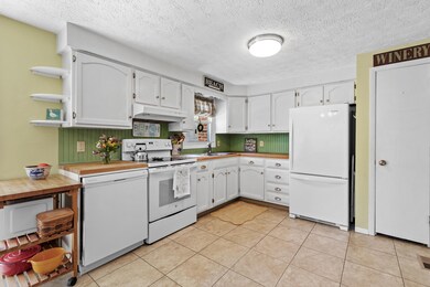 153 Guinea Rd, Biddeford, ME 04005 - photo 4