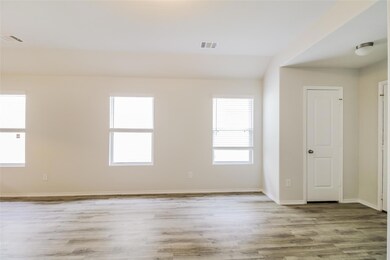 1414 Mark Dr, Ennis, TX 75119 - photo 4