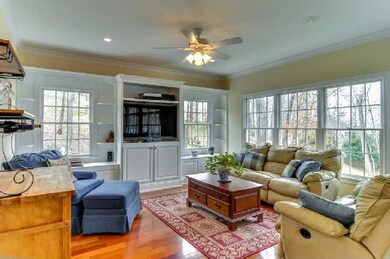 This cozy & comfortable den is the casual space you need to relax and look at the lake and the wildlife