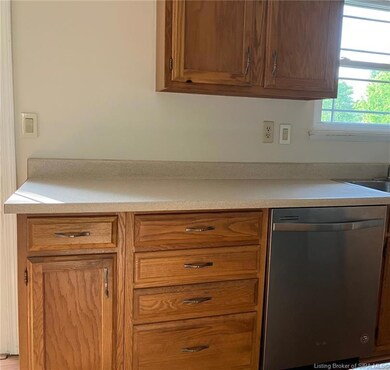 5203 Chad Cir, Floyds Knobs, IN 47119 - photo 6