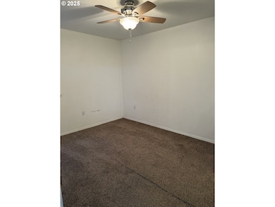 10345 NE Clackamas St unit 22, Portland, OR 97220 - photo 4