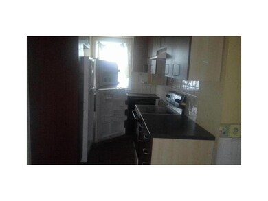 875 Newport Ave, Pawtucket, RI 02861 - photo 6