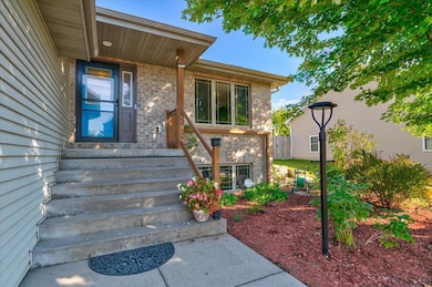 701 Killian Trail, Cottage Grove, WI 53527 - photo 3