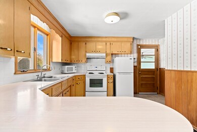 111 1st St, Raynham, MA 02767 - photo 6