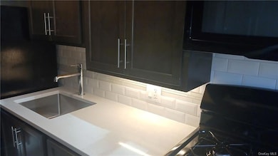 943 Teller Ave unit 3A, Bronx, NY 10451 - photo 4