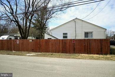 321 Wellham Ave, Glen Burnie, MD 21061 - photo 4