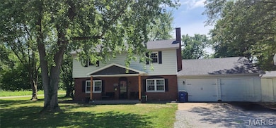 4090 Shiloh Cir, Pinckneyville, IL 62274 - photo 2