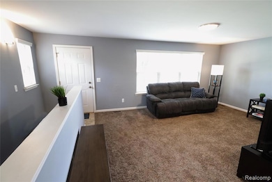 Living Room - Spacious - Bright