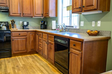 6 Leslie Cir, Pocasset, MA 02559 - photo 6