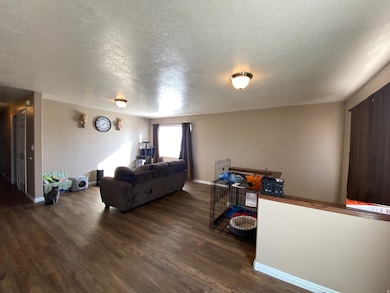 235 S 100 E, Vernal, UT 84078 - photo 2