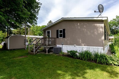 464 Boston Post Rd unit 12, Amherst, NH 03031 - photo 2