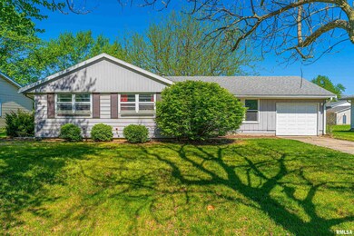 1513 Rutledge Dr, Lincoln, IL 62656 - photo 2