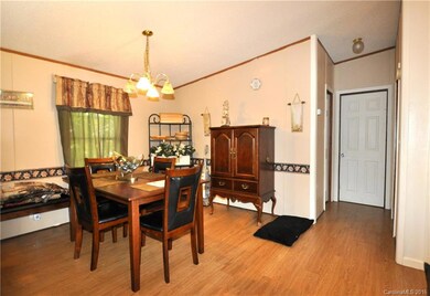 189 Bolton Ct, Hendersonville, NC 28792 - photo 4