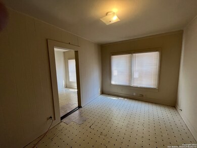 213 Cadwallader St unit 3, San Antonio, TX 78212 - photo 7