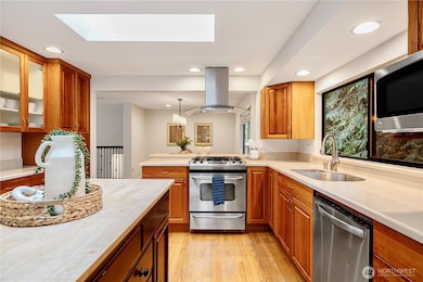 16012 NE 95th Ct, Redmond, WA 98052 - photo 5