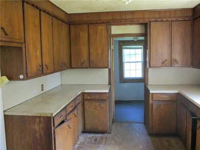 139 N Locust, Westville, OK 74965 - photo 7