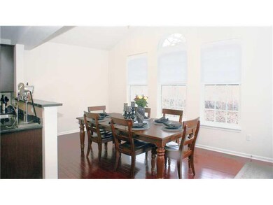 Kitchen. Bright Breakfast Room