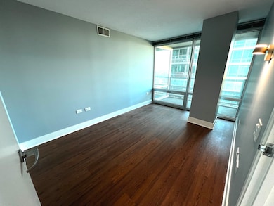 9655 Woods Dr unit 1405, Skokie, IL 60077 - photo 7