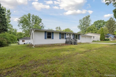 3250 Carr St, Flint, MI 48506 - photo 2