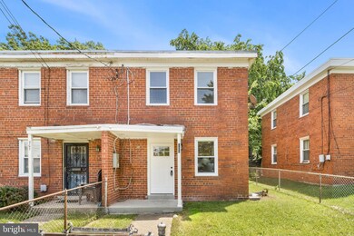 205 55th St NE, Washington, DC 20019 - photo 2