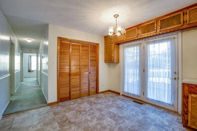 5006 Robinson Dr, Columbia, TN 38401 - photo 4