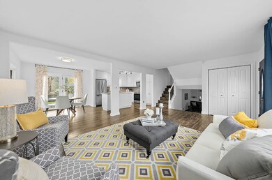 29W045 Wagner Rd, Naperville, IL 60564 - photo 4