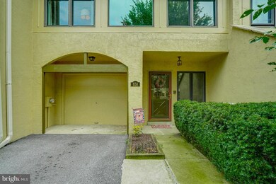 658 Niblick Ln unit 2, Wallingford, PA 19086 - photo 3