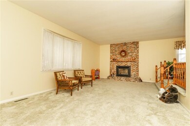 1304 S 3rd Ave W, Newton, IA 50208 - photo 6