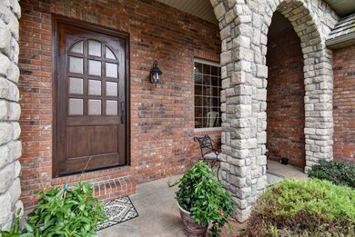 8323 Rolling Hills Dr-5