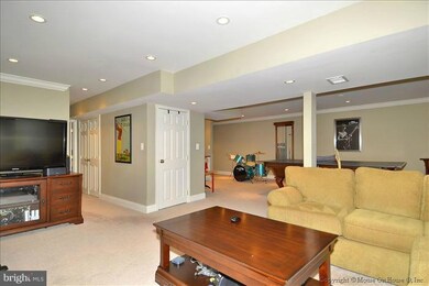 12774 Flat Meadow Ln, Herndon, VA 20171 - photo 5