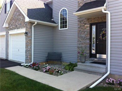 4508 Troxell Dr, Whitehall, PA 18052 - photo 4