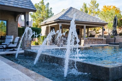 Water feature of the pool