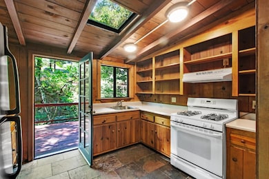 173 N Sequoia Rd, Boulder Creek, CA 95006 - photo 5