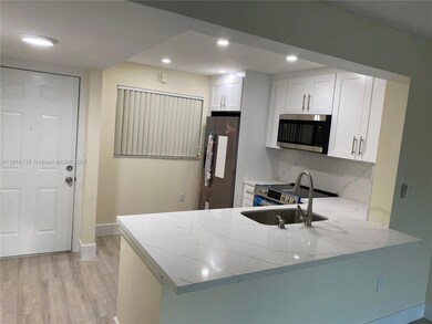 10985 SW 107th St unit 212, Miami, FL 33176 - photo 2