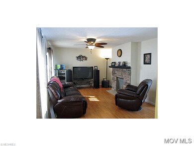 13x13 living room