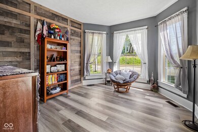 47 E Center St, Williamsport, IN 47993 - photo 3