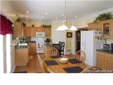 9708 Hunting Ground Ct, Louisville, KY 40228 - photo 5