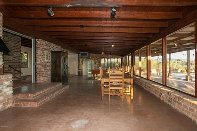 Arizona Room