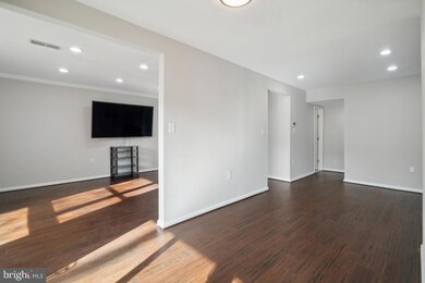 2304 Greenery Ln unit 10115, Silver Spring, MD 20906 - photo 6