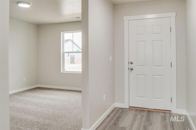 7814 E Drouillard St, Nampa, ID 83687 - photo 2