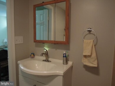 1204 Liberty Rd unit O, Sykesville, MD 21784 - photo 6